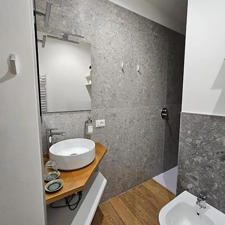 Appartement Charming Terrace - 5 Min To Castelvecchio - Ac & Garden View